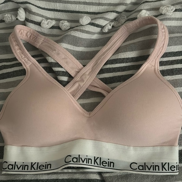 NWOT calvin klein light pink size xs padded cross back sports bra ! - Picture 2 of 6